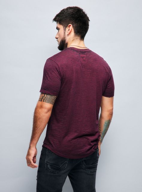 Polera Long Fit Tela Desgastada con Bolsillo-1