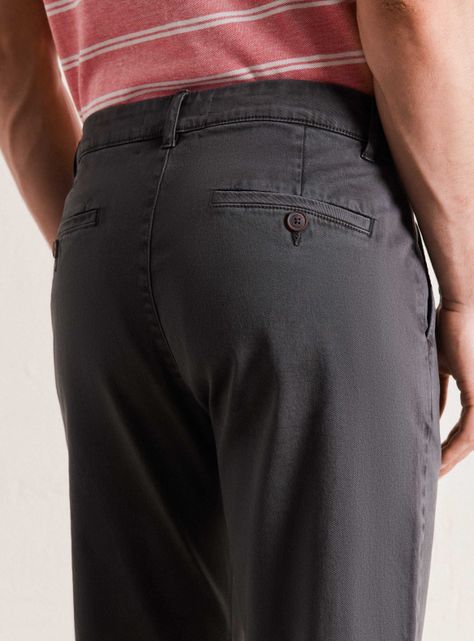 Pantalón Chino Essentail Regular Fit-3
