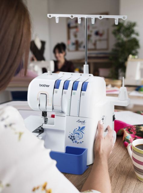 Máquina Overlock 3534D-6