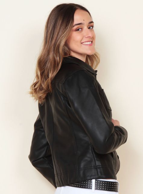 Chaqueta Manga Larga Cuero Ecológico con Bolsillo-1