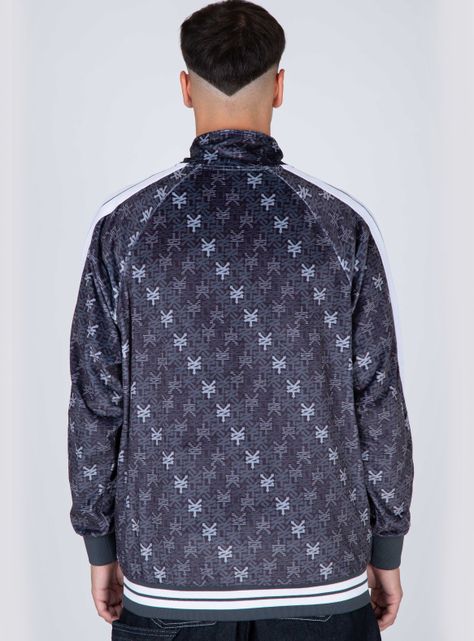 Chaqueta New Era-1