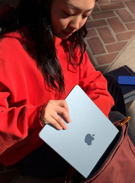MacBook Air 13.6" Chip M4 CPU 10 Núcleos GPU 8 Núcleos 16GB RAM 256GB SSD Medianoche-6