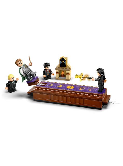 Lego Castillo de Hogwarts Club de Duelo-3