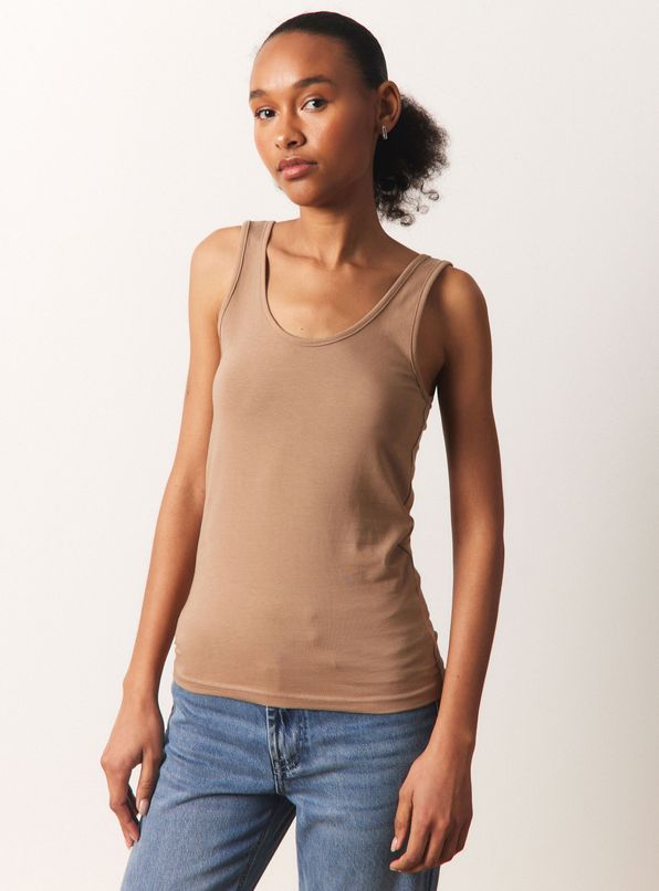 Beige Oscuro