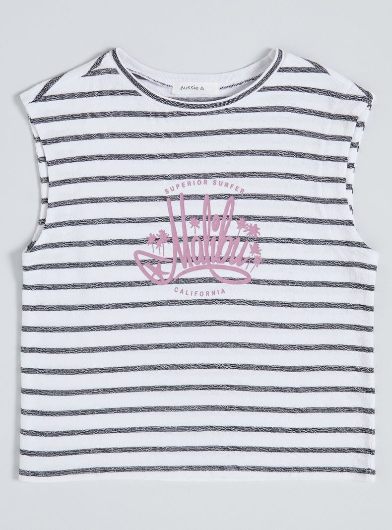 Polera Rayada con Estampado Tipo Graffiti