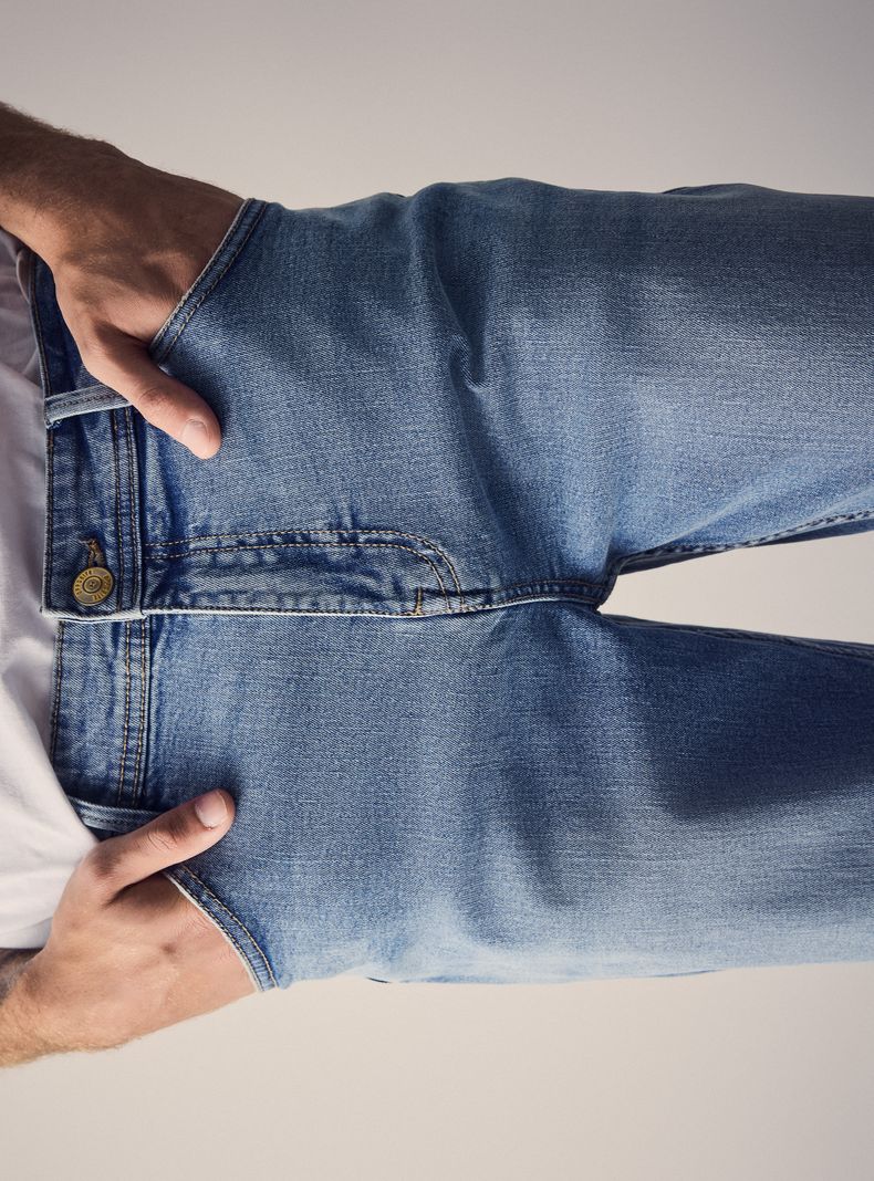Jeans Focalizado Sin Roturas 1-2