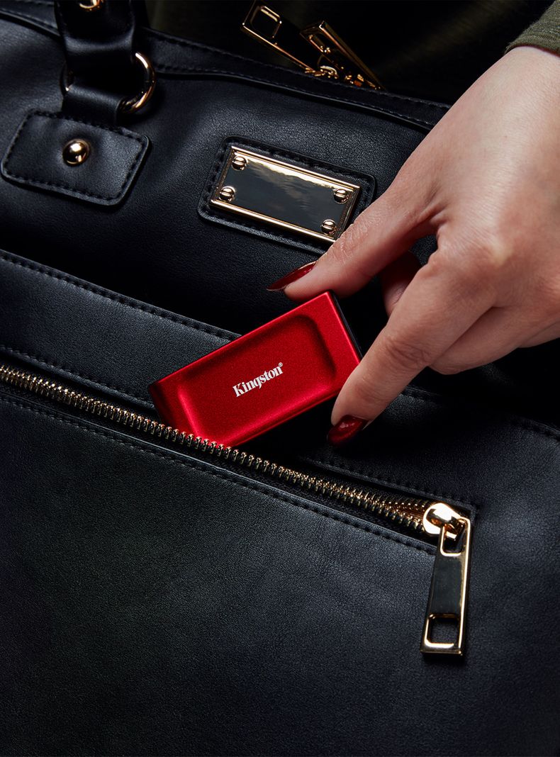 Disco Duro Externo 1TB SSD XS1000 Rojo-3