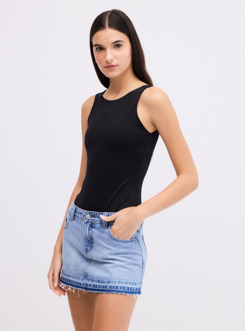 Body con Cuello Redondo