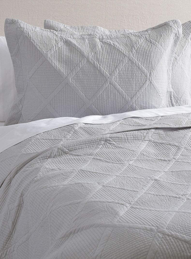 Quilt Rombos King Gris