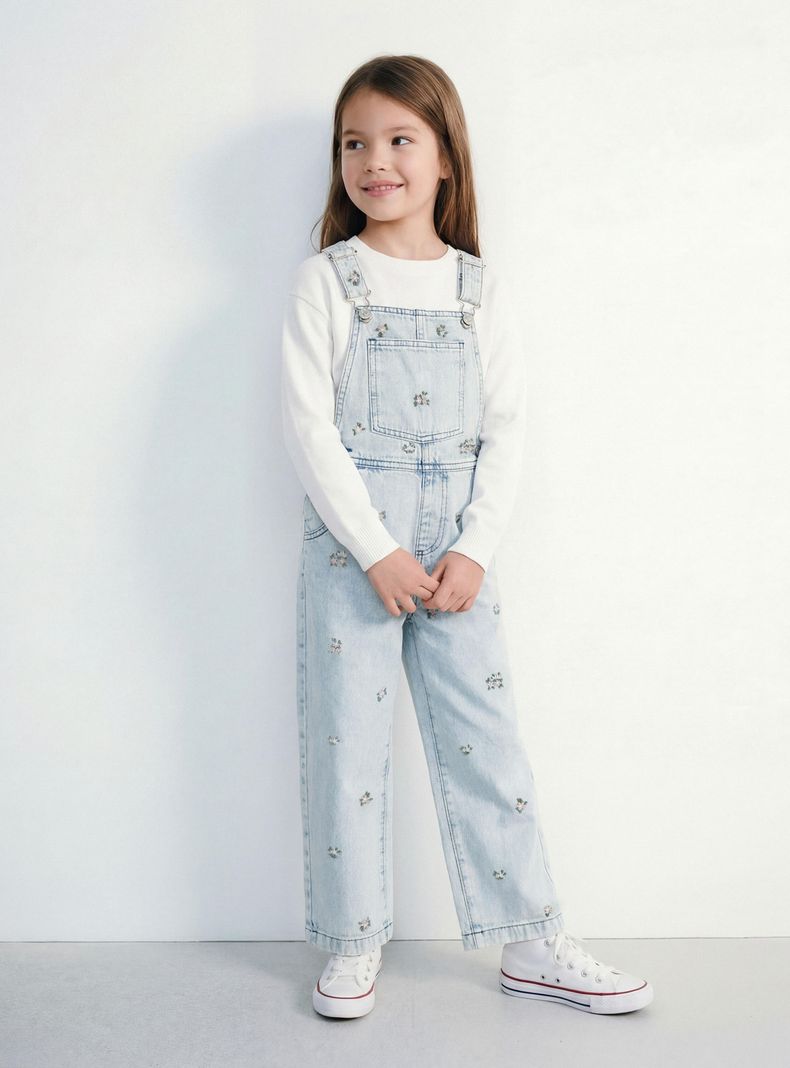 Jardinera Denim Full Bordado con Flores