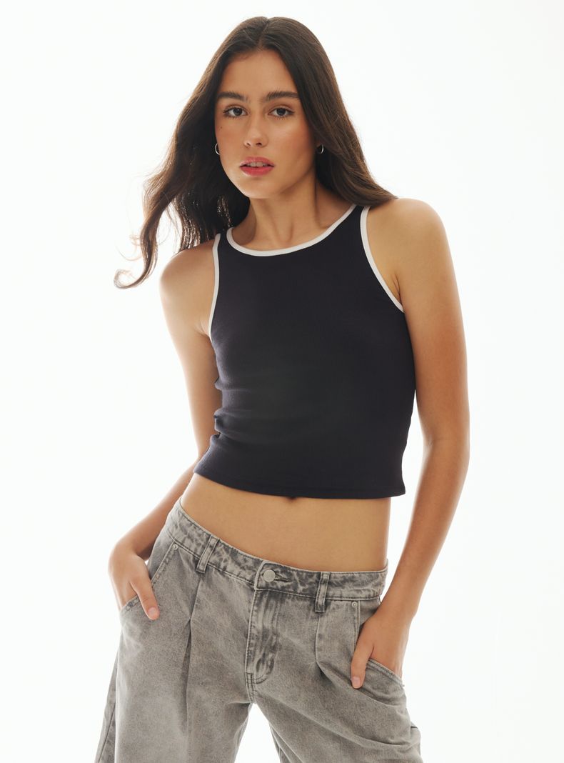 Polera Piping en Contraste a $2.490