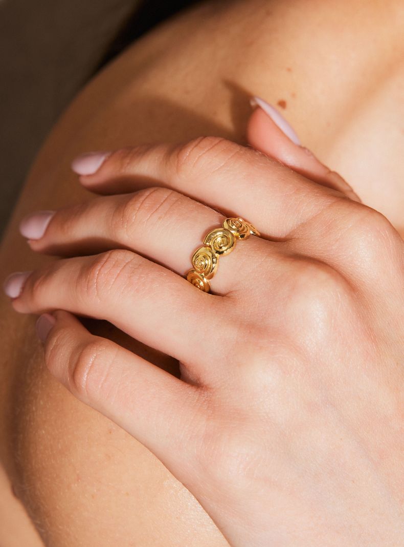 Anillo Ajustable Caracolas Tiare S Colaboración María Pombo