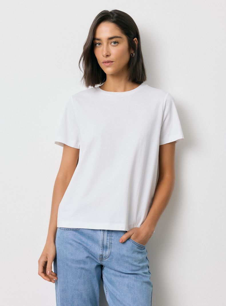 Polera Cuello Redondo en Calidad de Algodón