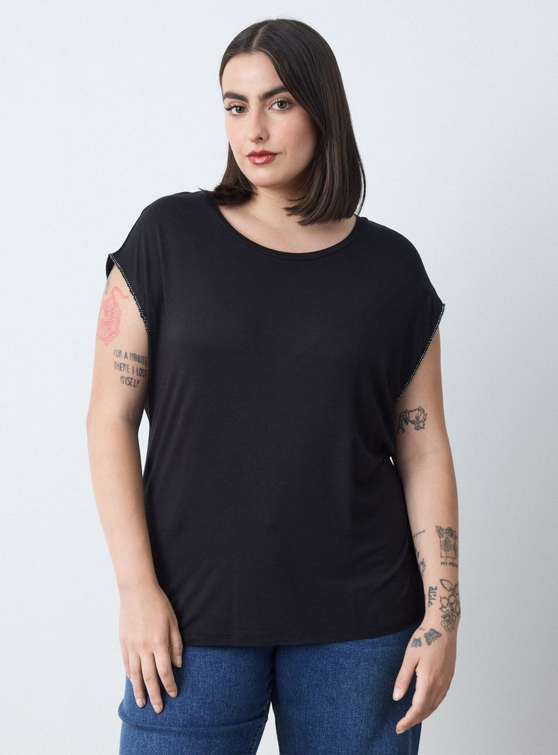 Polera Hombro Caído con Brillos en Puños