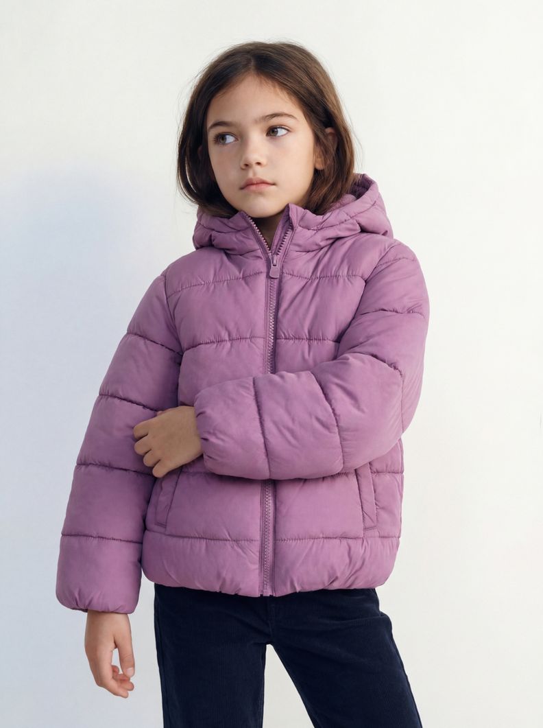 Parka Puffa con Capucha Color Sólido