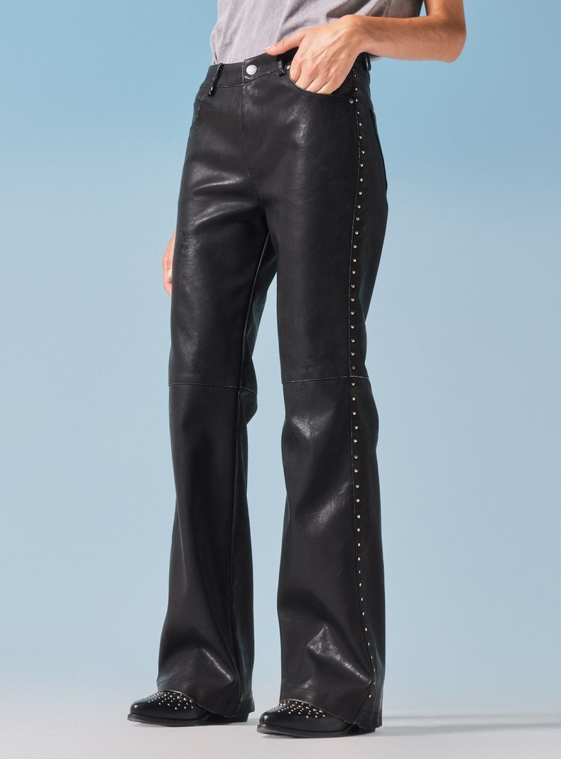 Pantalón Tiro Bajo Tachas