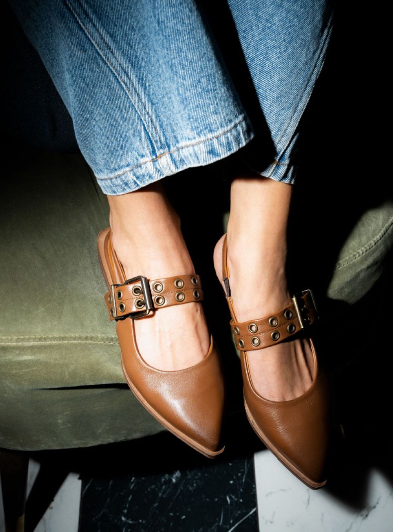 Ballerina Cuero Tachas Lourdes Mujer