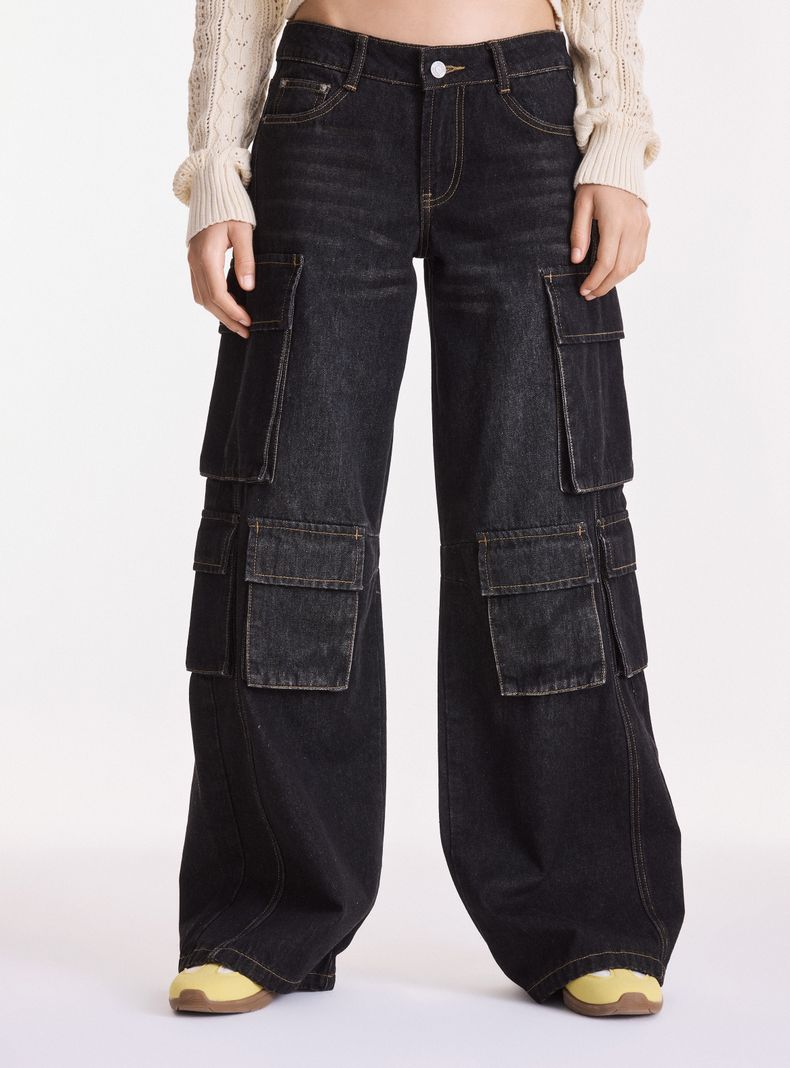 Jeans Wide Leg Bolsillos Cargo