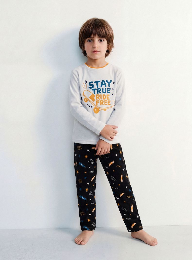 Pijama Polar con Top Aplicación Bordado