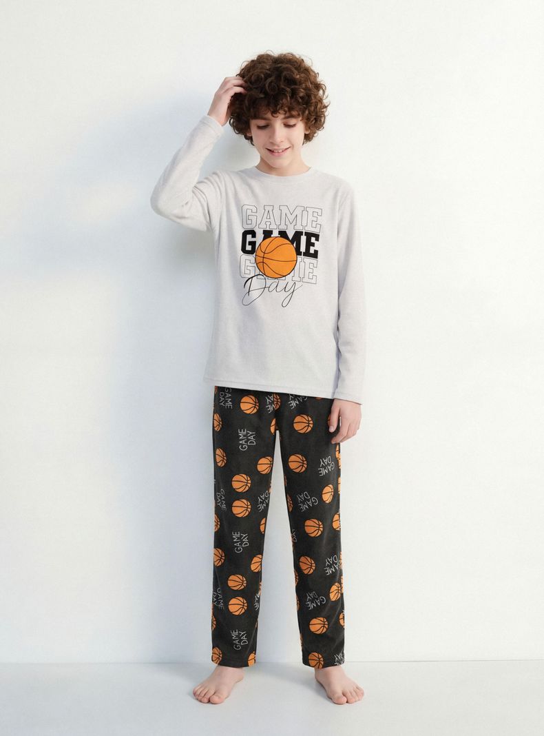 Pijama Polar con Bordado Delantero