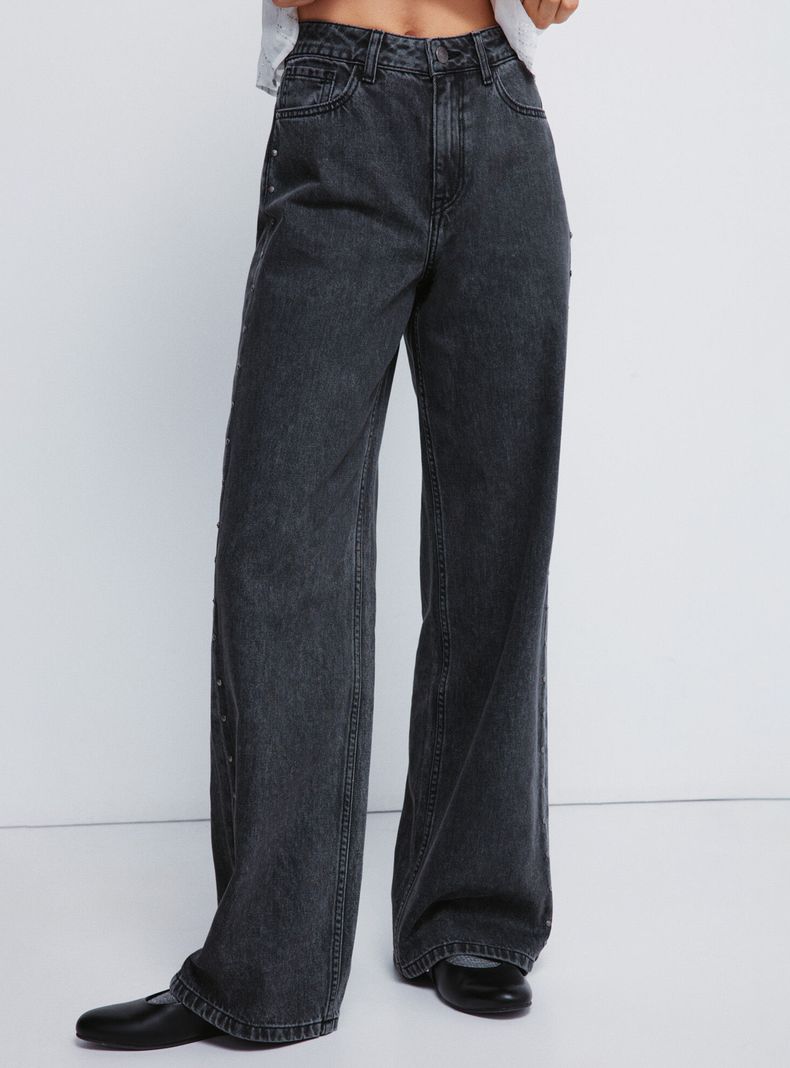 Jeans con Tachuelas Anchas