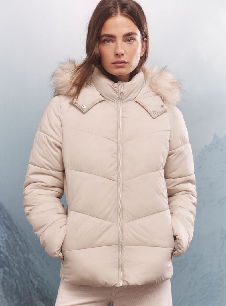 Chaqueta Acolchada Capucha Pelo Sorona Aura