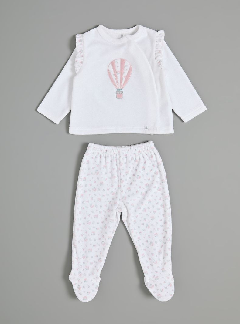 Conjunto con Vuelos Estampado y Aplicación Globo