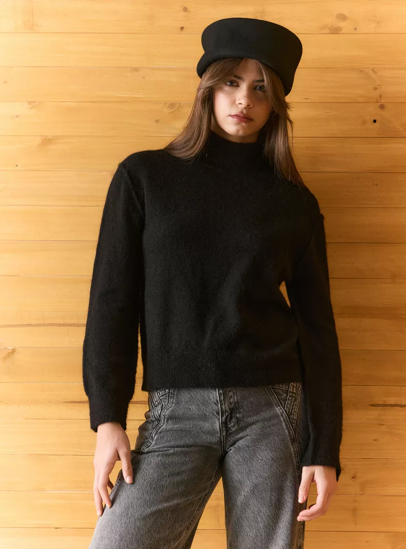 Sweater Holgado Cuello Alto con Lana