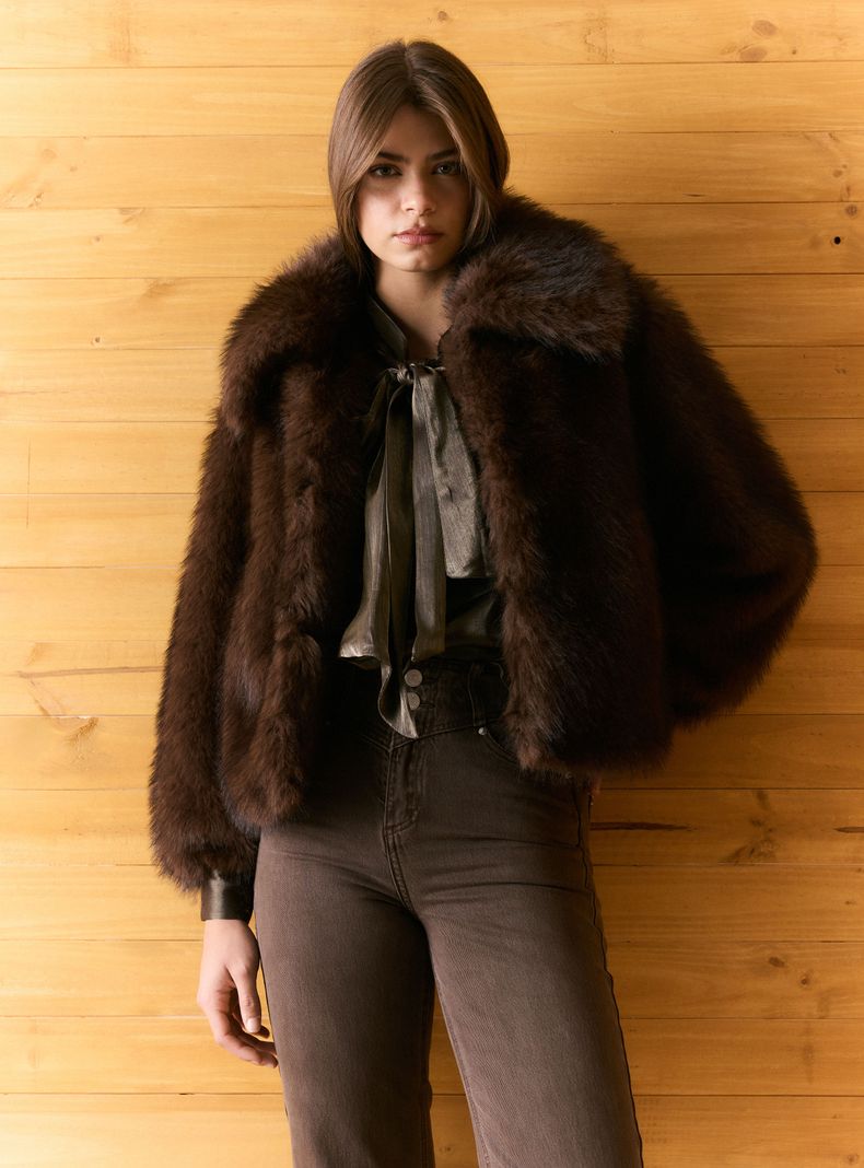 Chaqueta Pelo con Solapa