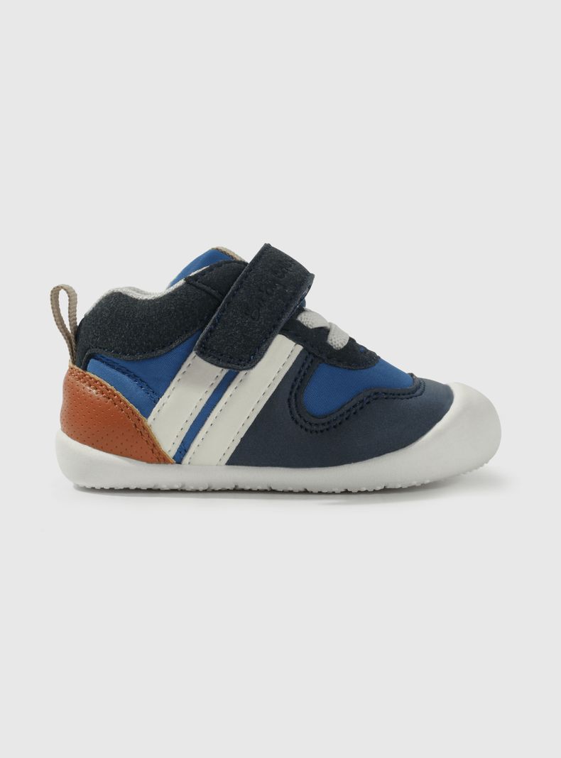 Zapatilla Urbana Líneas Niño 2Velcros Caña Baja T.17-T.20