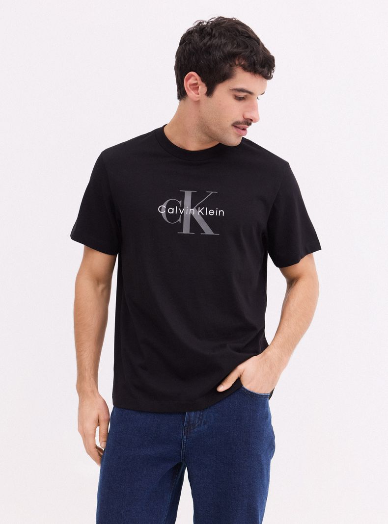 Polera Big Print Logo Frontal
