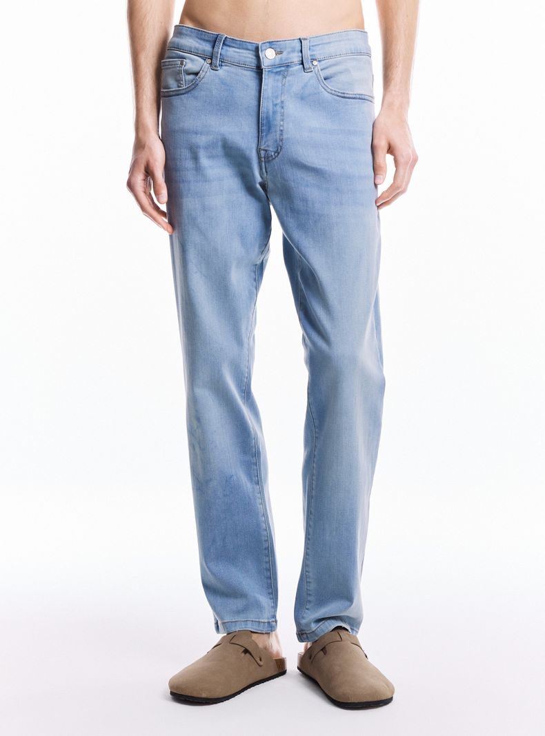 Jeans Slim Lavado