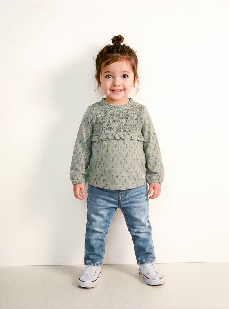 Jeans Básico con Fit Regular Niña