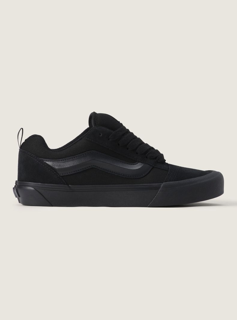 Zapatilla Urbana Black Knu Skool Mujer