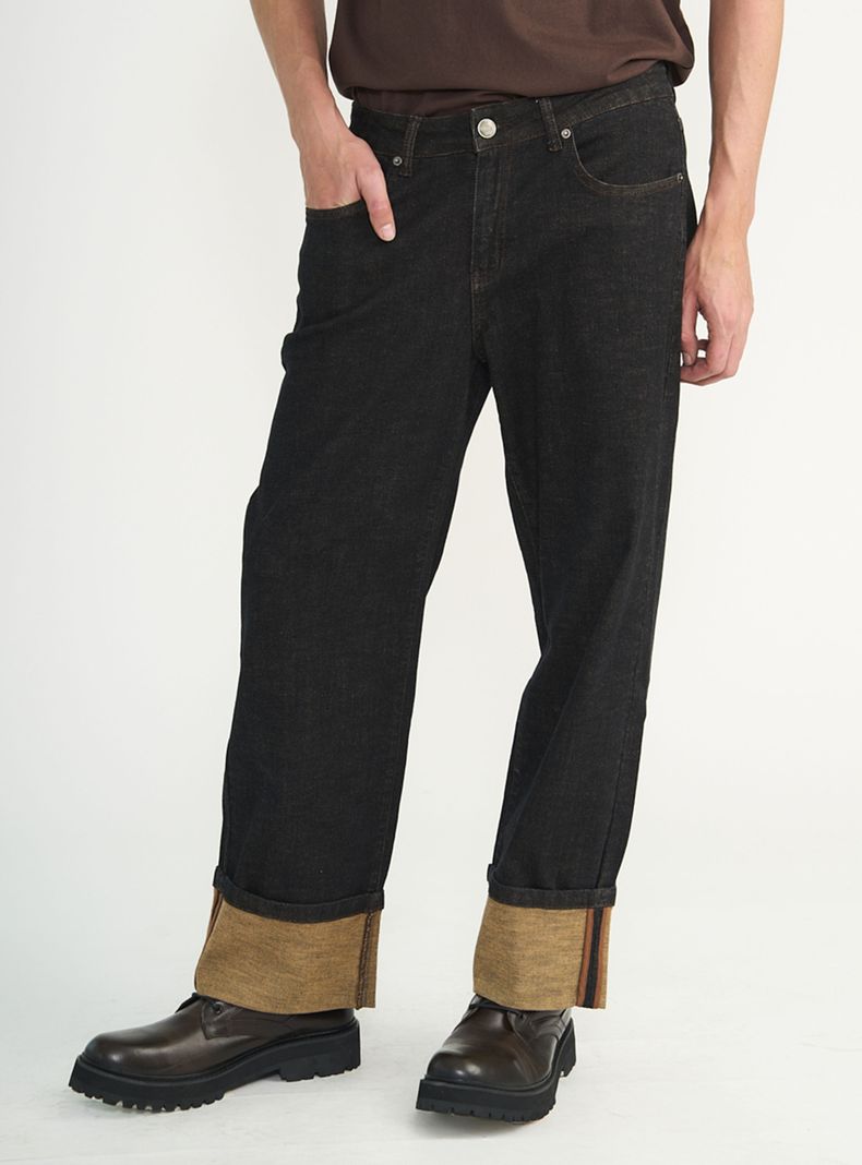 Jeans Raw Turn Up Bordado