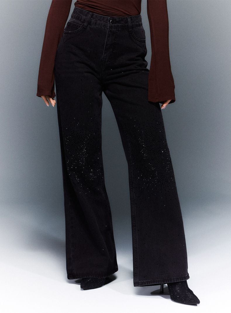 Jeans Wide Leg con Strass Localizados en la Rodilla