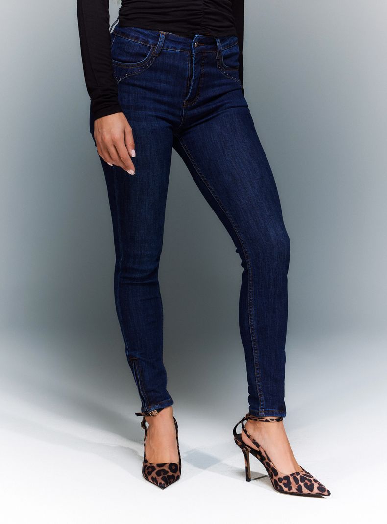Jeans Skinny Push Up con Cierre en la Bota