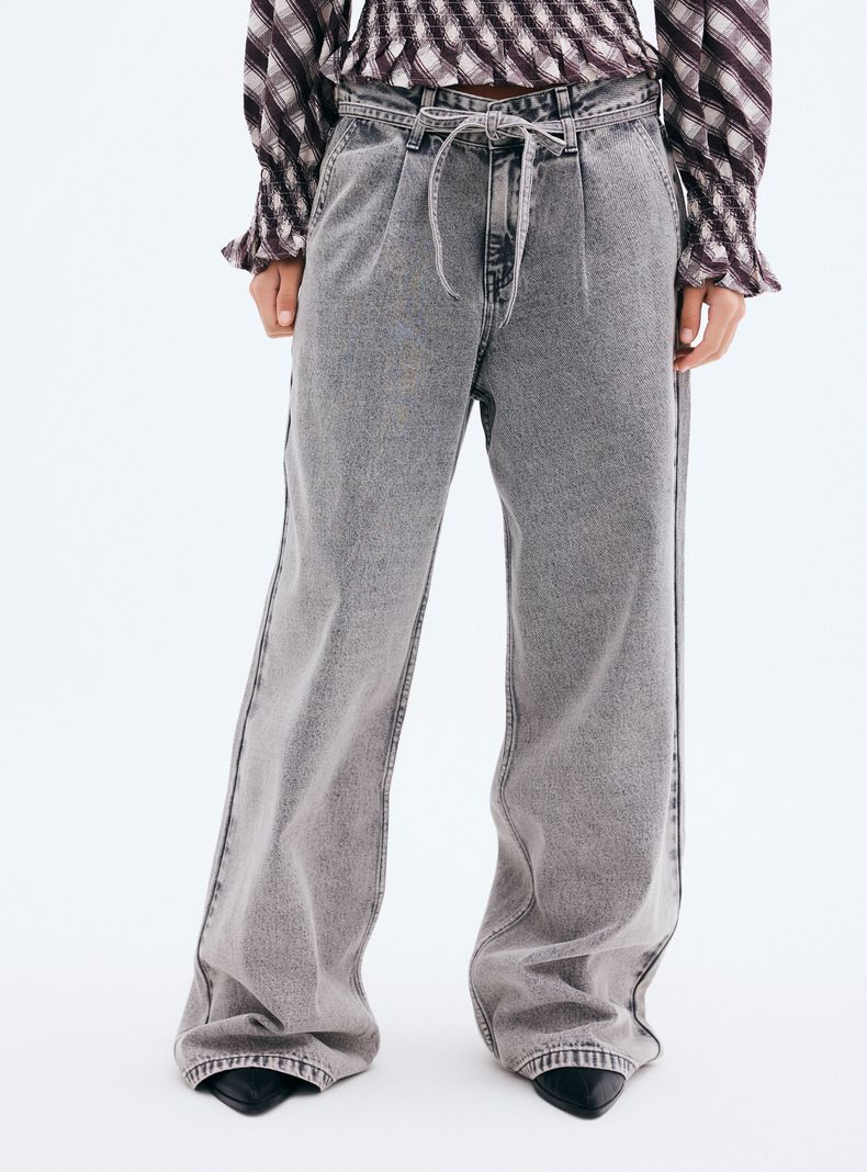 Jeans Straight Leg Strap Tiro Alto