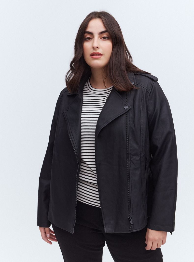 Chaqueta Biker Detalle en Hombro Efecto Cuero