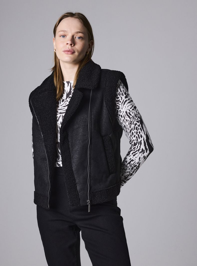 Chaqueta Biker con Solapas Anchas Cierre Frontal Asimétrico