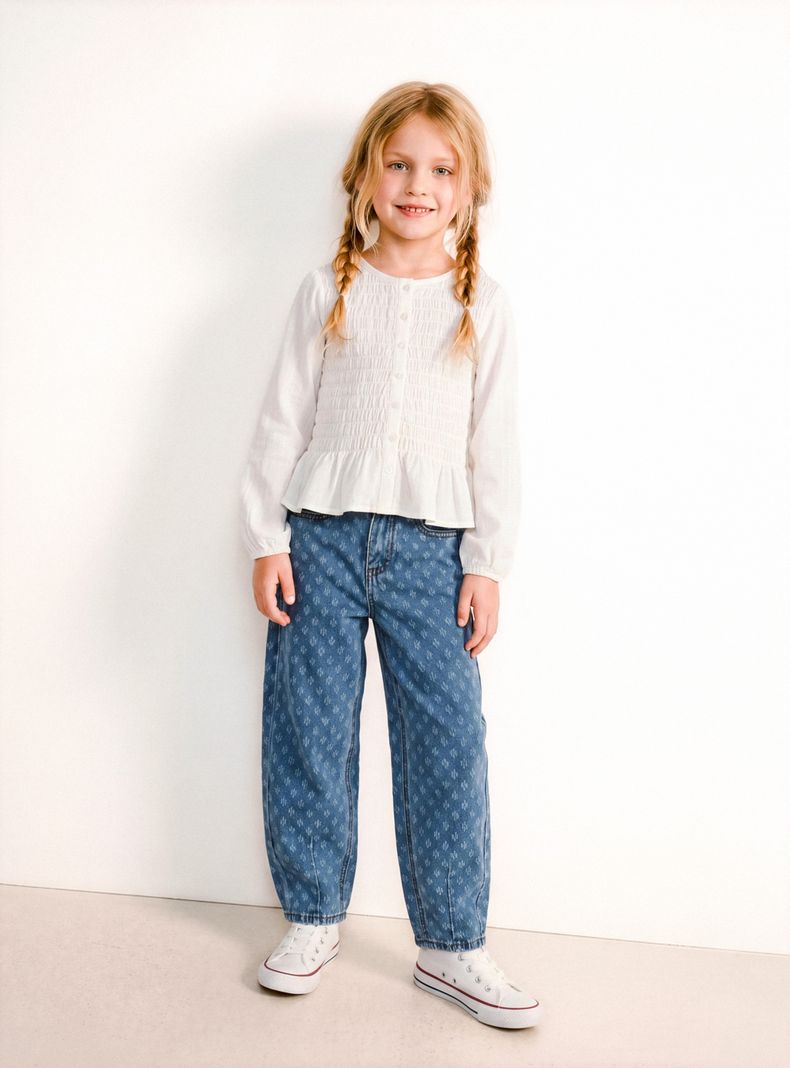 Jeans con Diseño Láser Niña