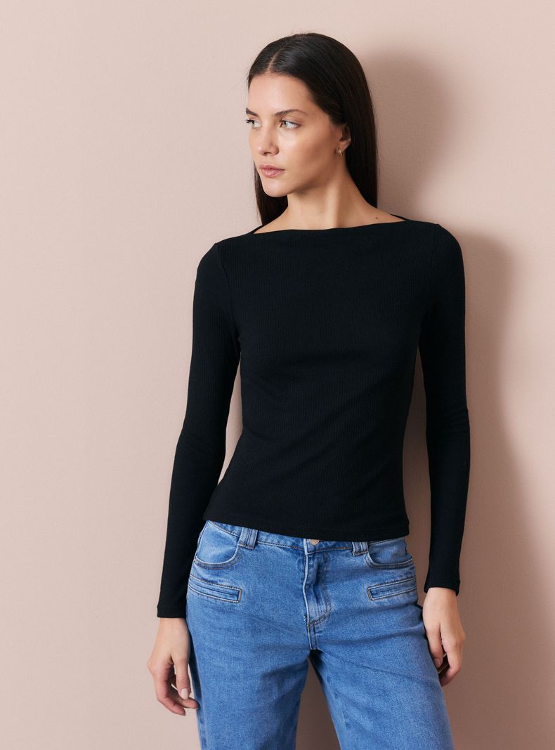 Polera Cuello Bote Manga Larga Acanalada