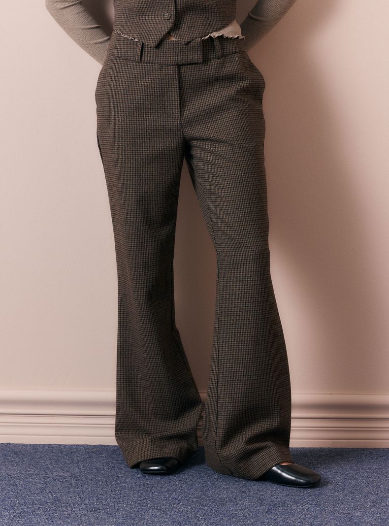 Pantalón Cuadros Flare Tiro Alto Contiene Lana