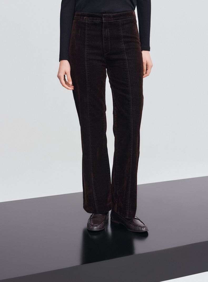 Jeans Flare Tiro Alto con Acabado Velvet