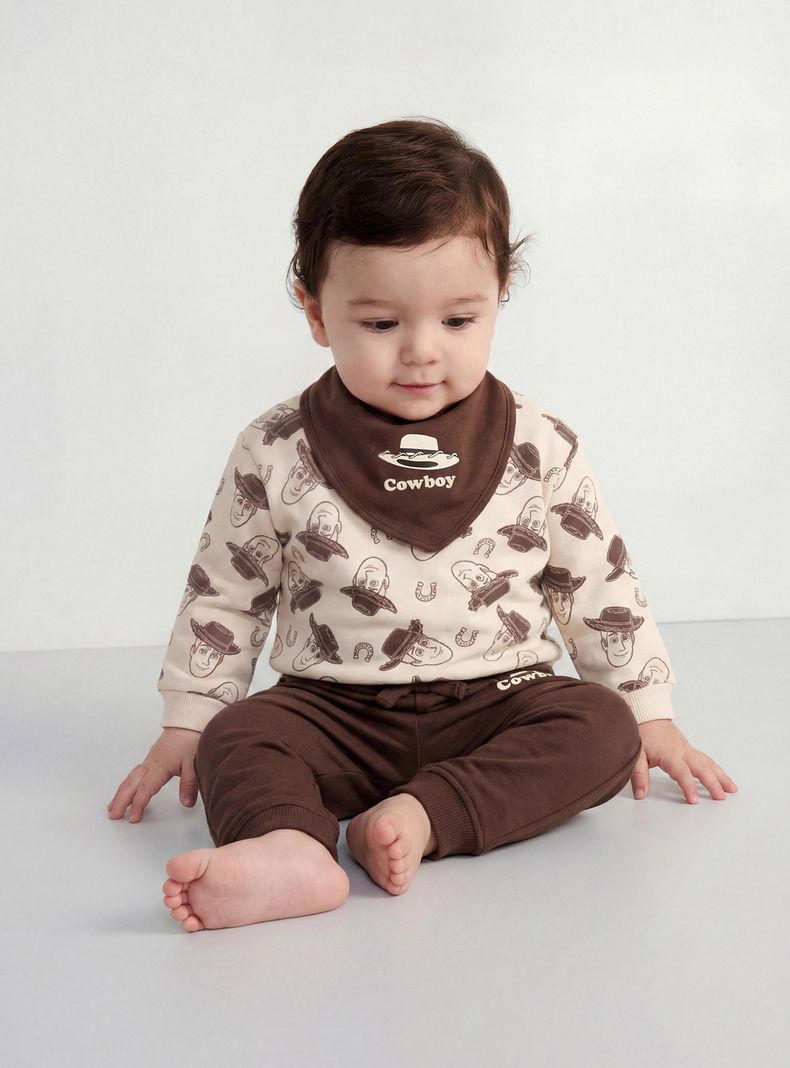 Buzo Set Polerón Pantalón y Babero Woody Toy Story 5