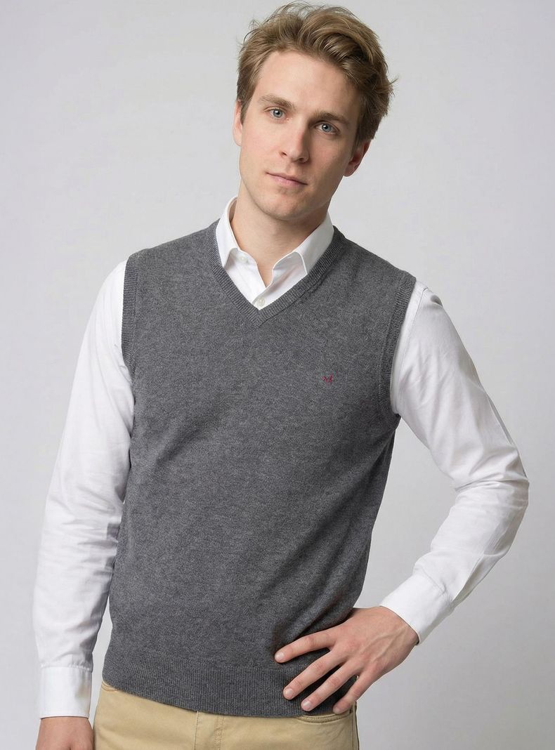 Sweater sin Mangas Liso Cuello V Merino