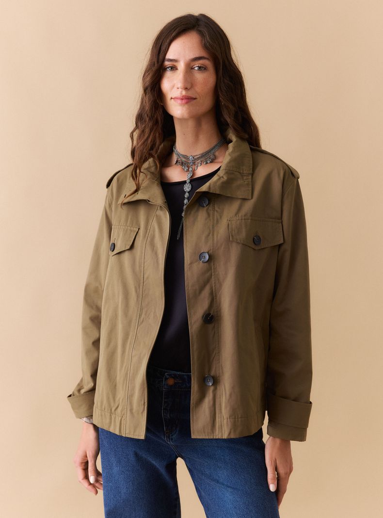 Chaqueta Tipo Trench Bolsillos