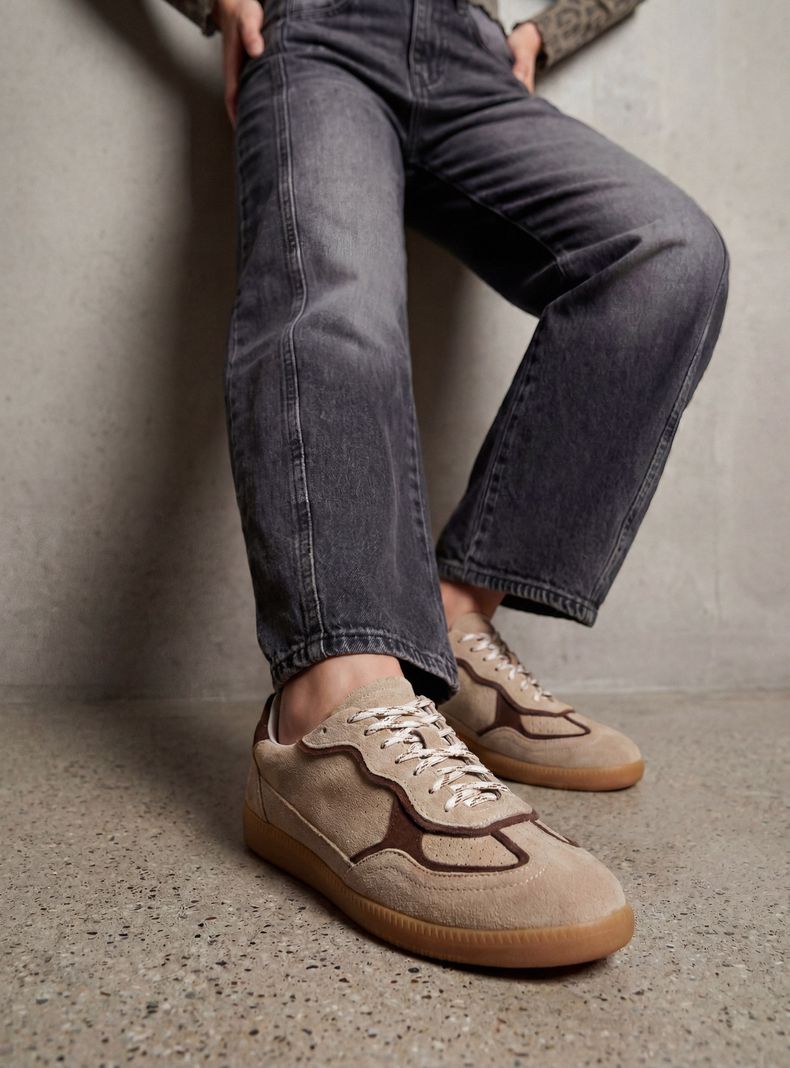 Zapatilla Urbana Cuero Estilo Retro Mujer
