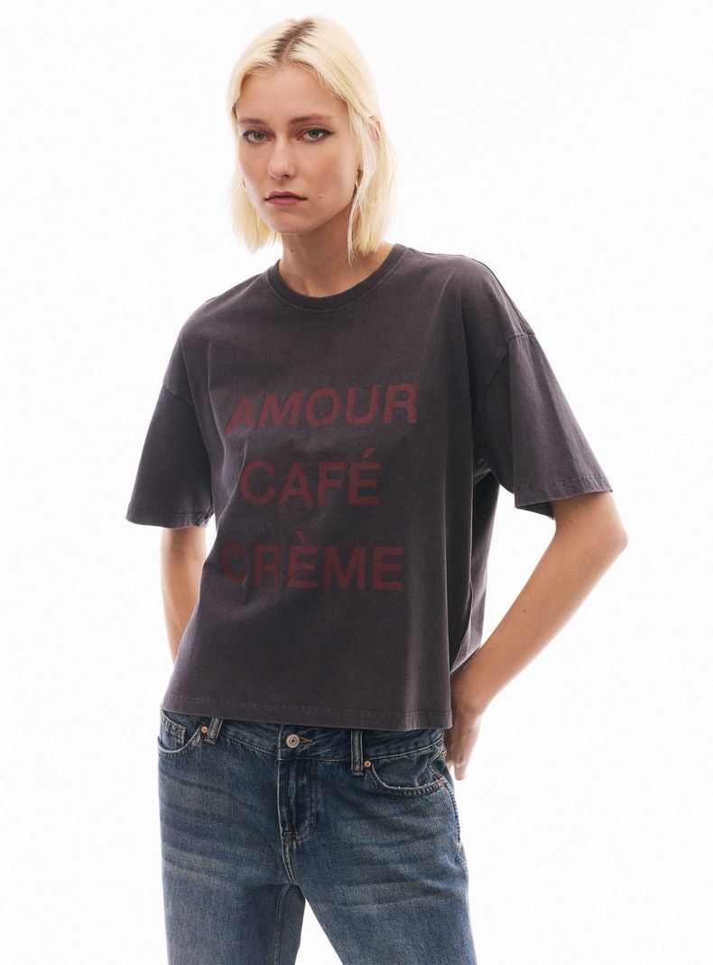 Polera Básica Estampado Amour Frontal