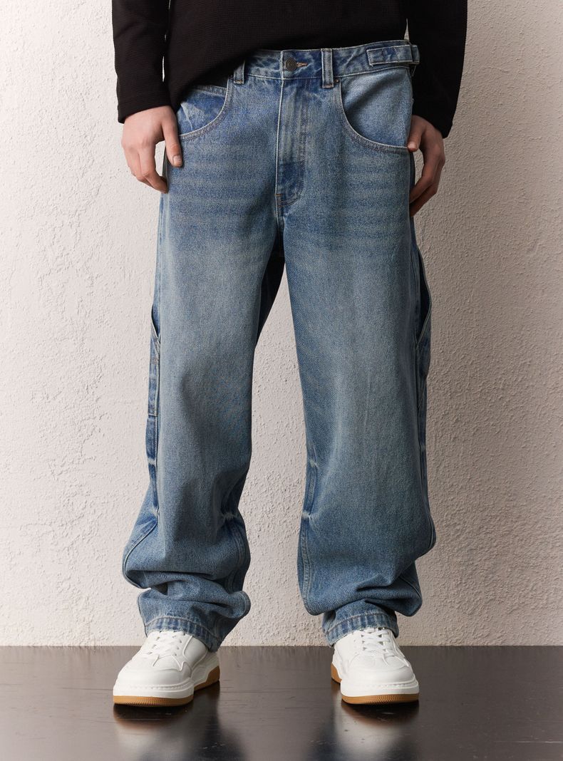 Jeans con Ajustes en la Cintura